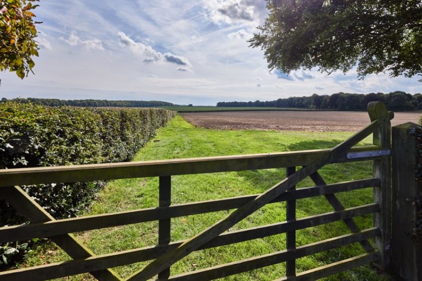 Images for Burntwood Hall Farm, Brierley