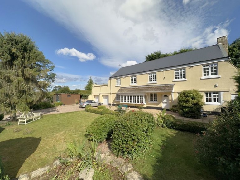 Bannister Lane, Skelbrooke